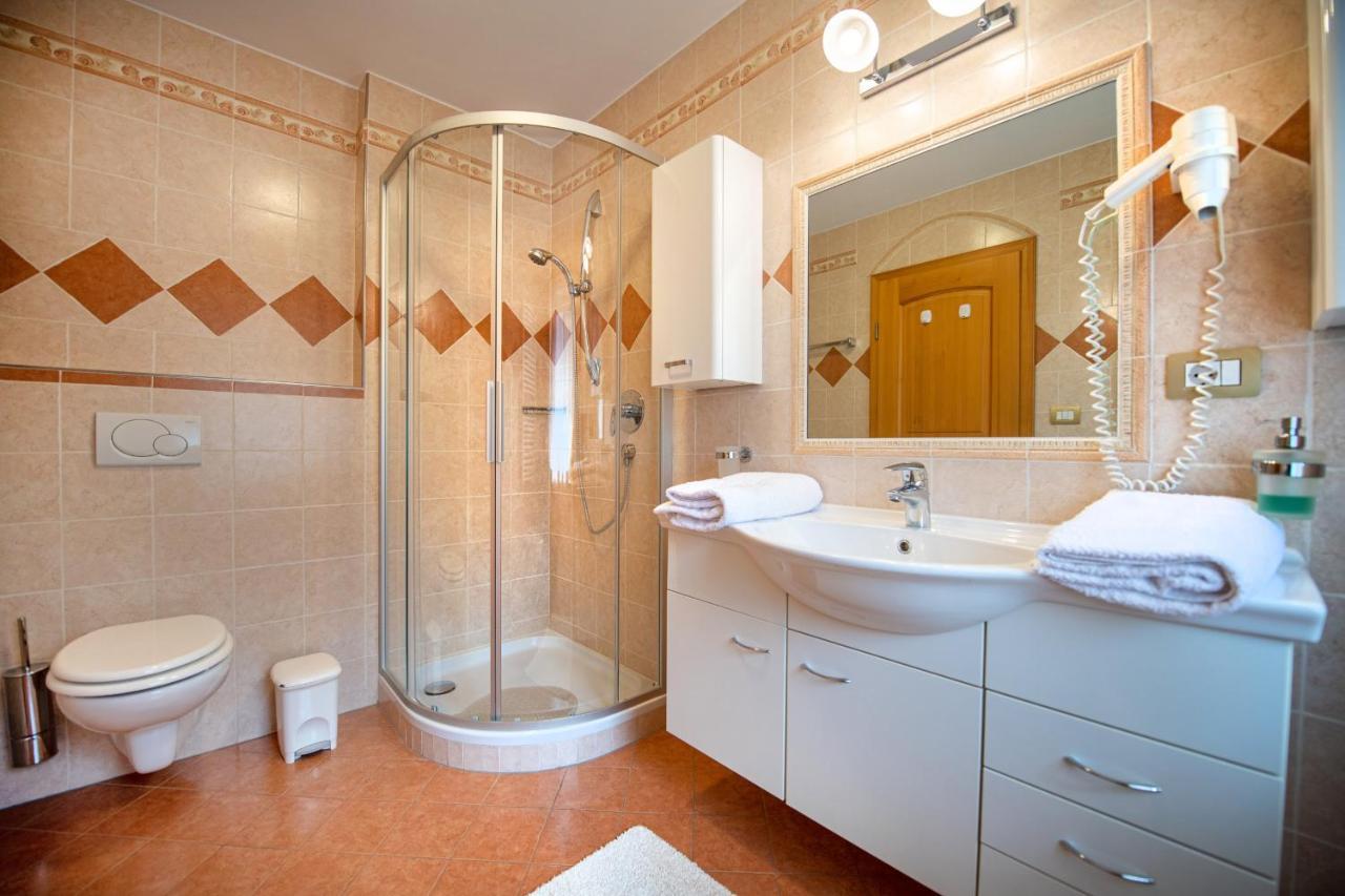 Apartment Carolina Ortisei Luaran gambar